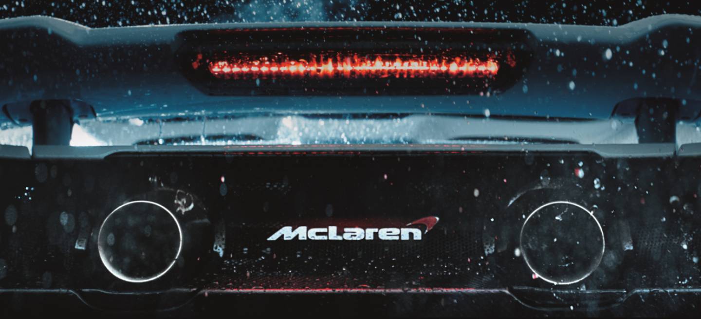 mclaren_675_LT_teaser_DM_1
