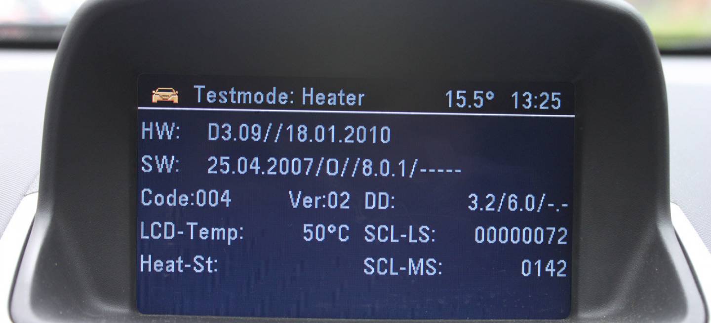 Entrando en los menús secretos del Opel Corsa