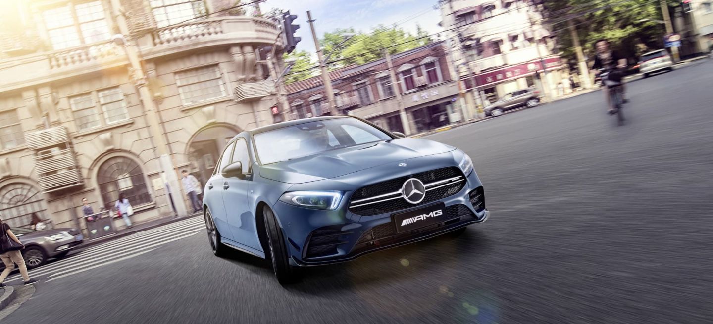 Der Neue Mercedes Amg A 35 L 4matic: Mehr Raum Für Alle Fälle – Exklusiv Für Den Chinesischen Markt The New Mercedes Amg A 35 L 4matic: More Space For All Occasions – Exclusively For The Chinese Market Der Neue Mercedes Amg A 35 L 4matic: Mehr Raum Für Alle Fälle – Exklusiv Für Den Chinesischen Markt The New Mercedes Amg A 35 L 4matic: More Space For All Occasions – Exclusively For The Chinese Market