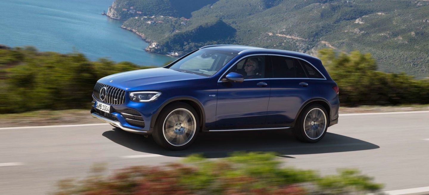 Die Neuen Mercedes Amg Glc 43 4matic Modelle: Agiler Und Markanter: Start Frei Für Die Ungleichen Zwillinge The New Mercedes Amg Glc 43 4matic Models: More Agile And More Distinctive: Chocks Away For The Dynamic Duo Die Neuen Mercedes Amg Glc 43 4matic Modelle: Agiler Und Markanter: Start Frei Für Die Ungleichen Zwillinge The New Mercedes Amg Glc 43 4matic Models: More Agile And More Distinctive: Chocks Away For The Dynamic Duo