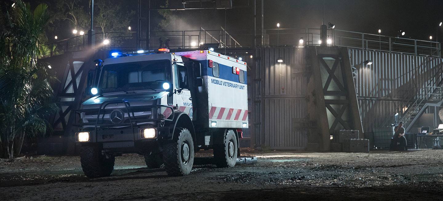 mercedes-benz-jurassic-world-11-1440px-1