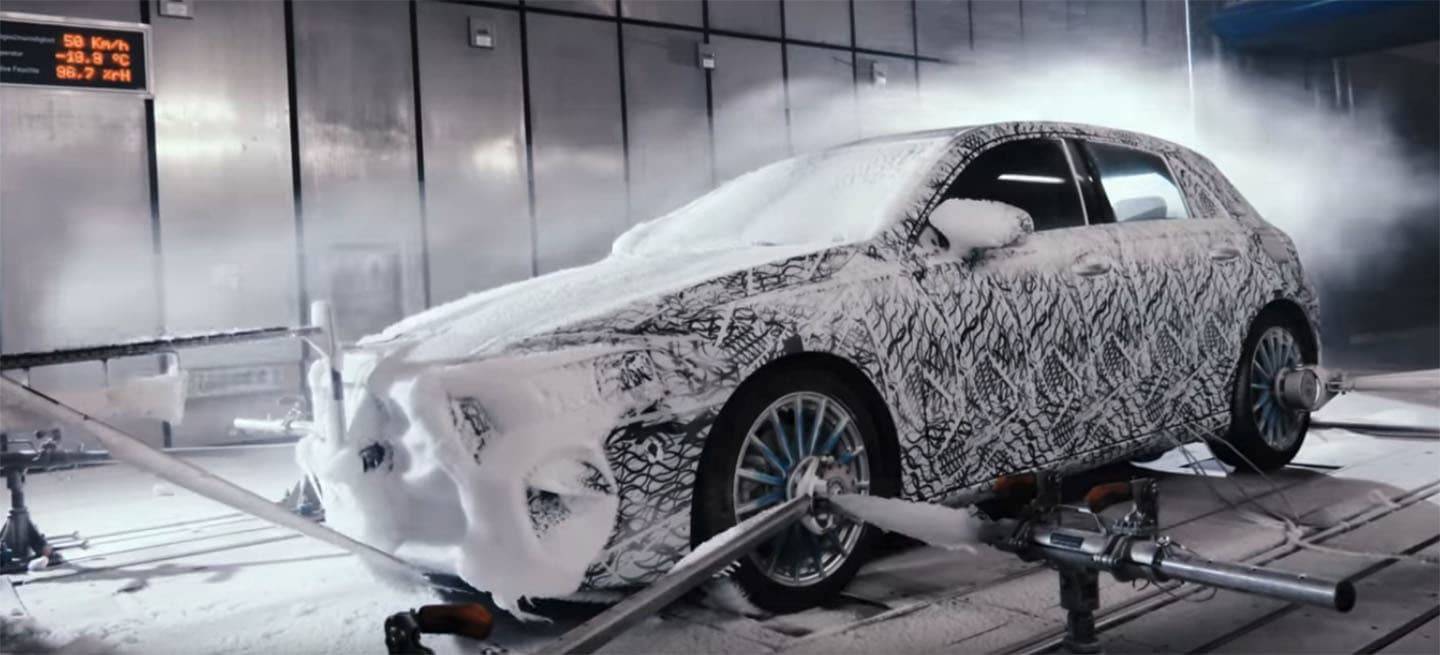 mercedes-clase-a-2018-video-nieve