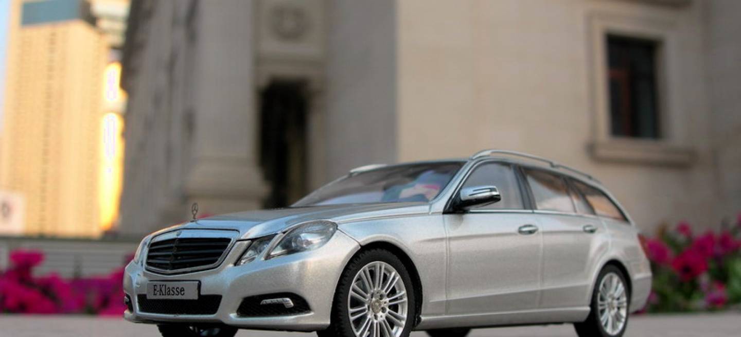 Mercedes Clase E Estate 2010 a escala
