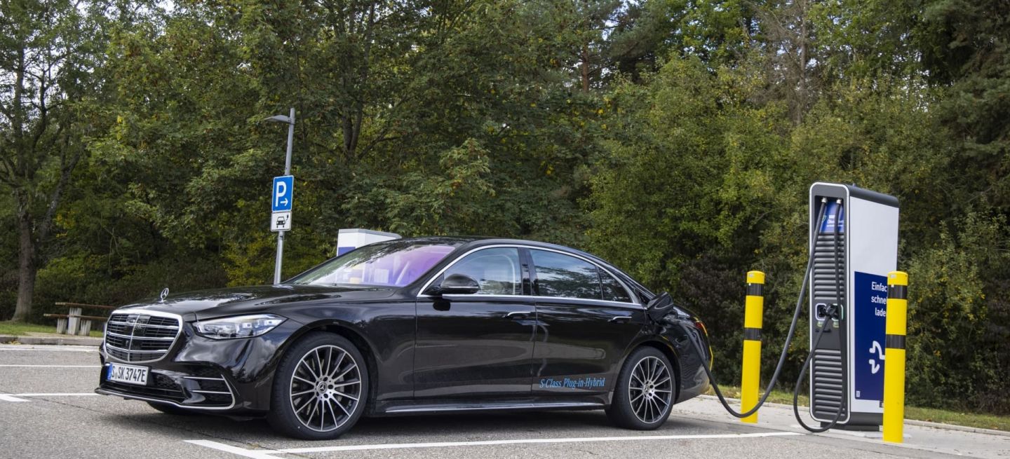 mercedes-clase-s-2021-phev-11_1440x655c.jpg