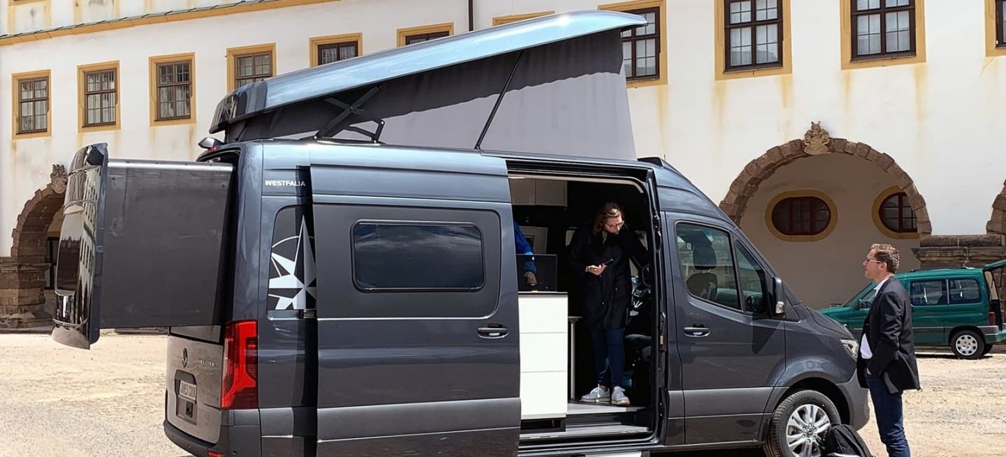 Mercedes Sprinter James Cook 2019 0619 002 Mercedes Sprinter James Cook 2019 0619 002