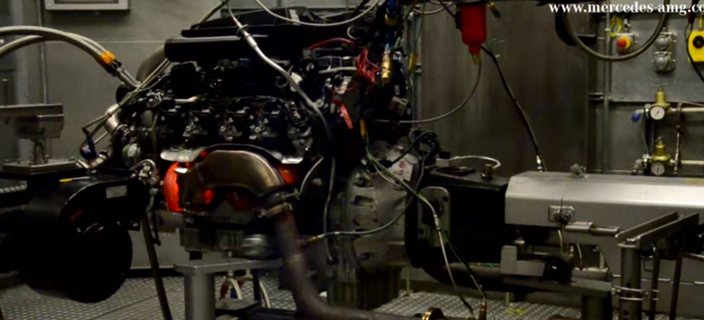 mercedes_v8_5.5_DM_video_2015_1