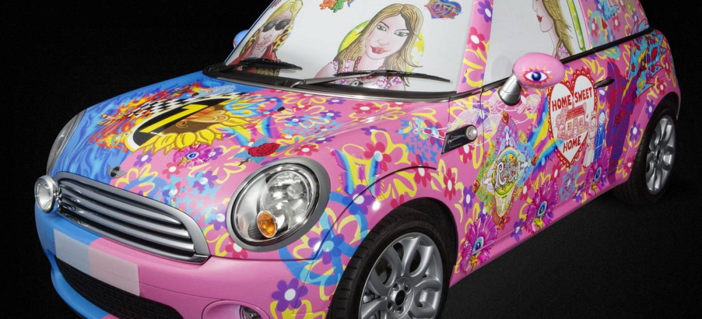 Mini Cooper psicodélico