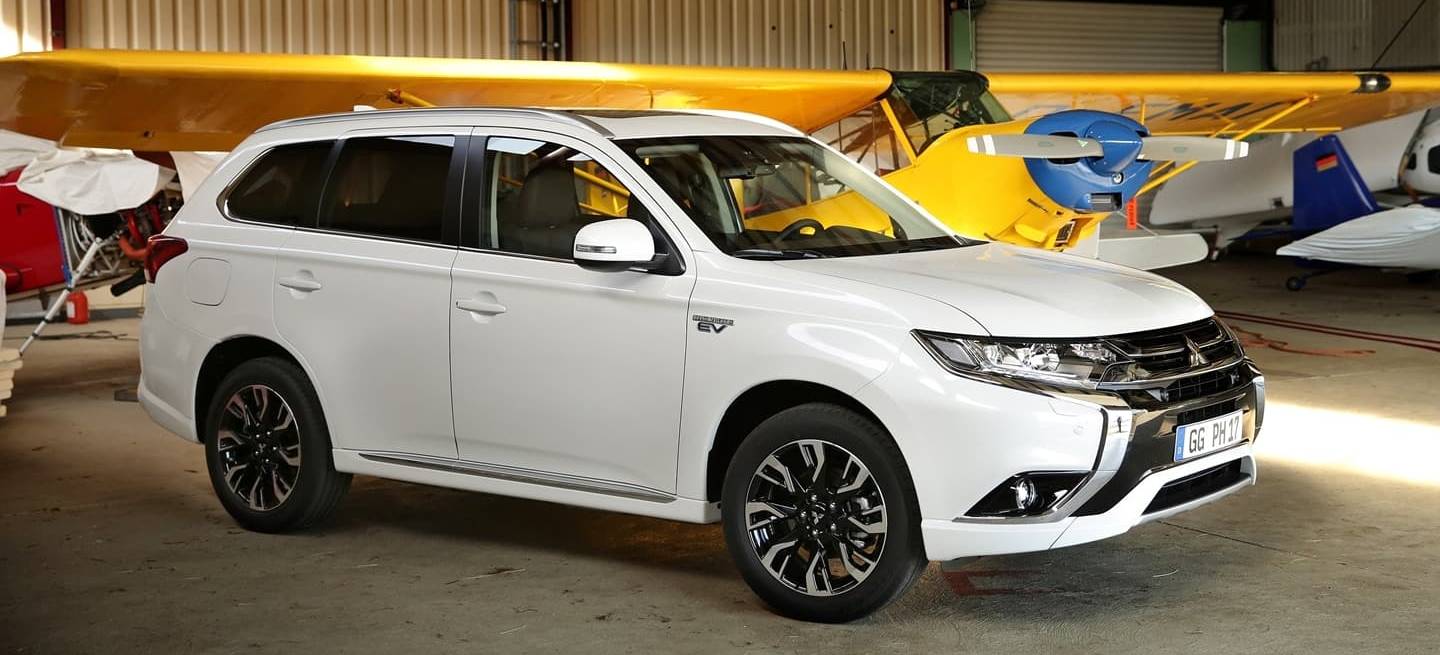 Mitsubishi Outlander Phev 2019 002 Mitsubishi Outlander Phev 2019 002