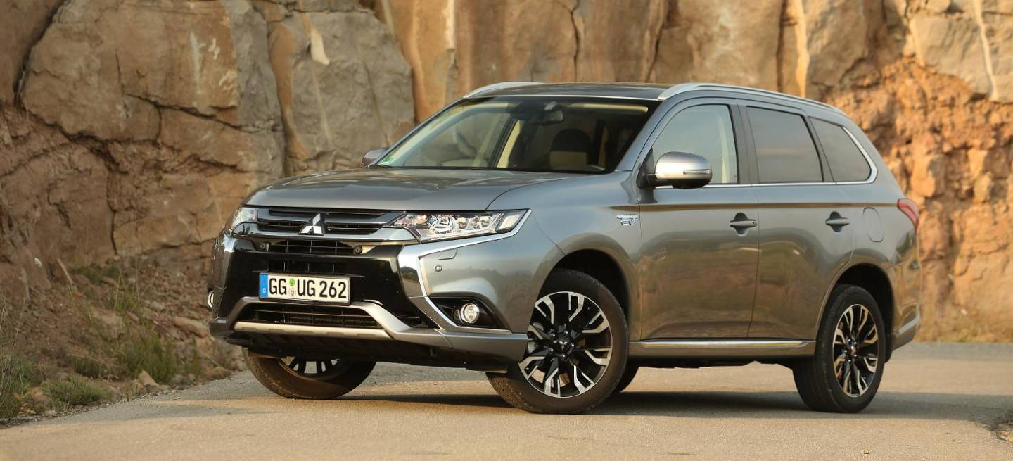 mitsubishi_outlander_PHEV_2016_DM_3
