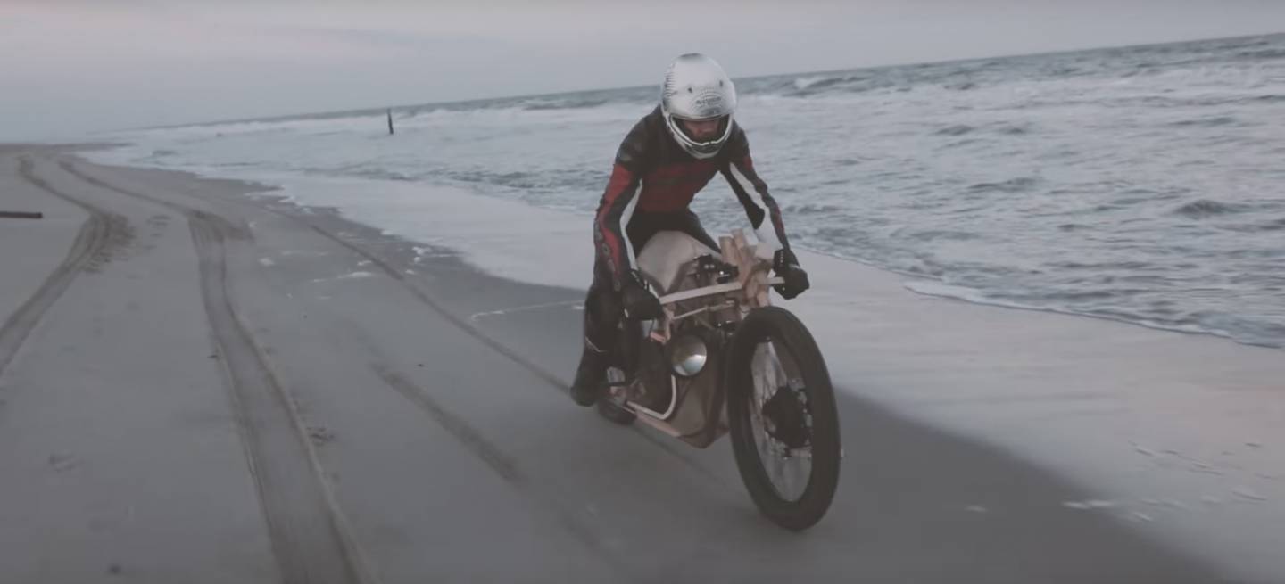 moto-maderas-algas-dm-1