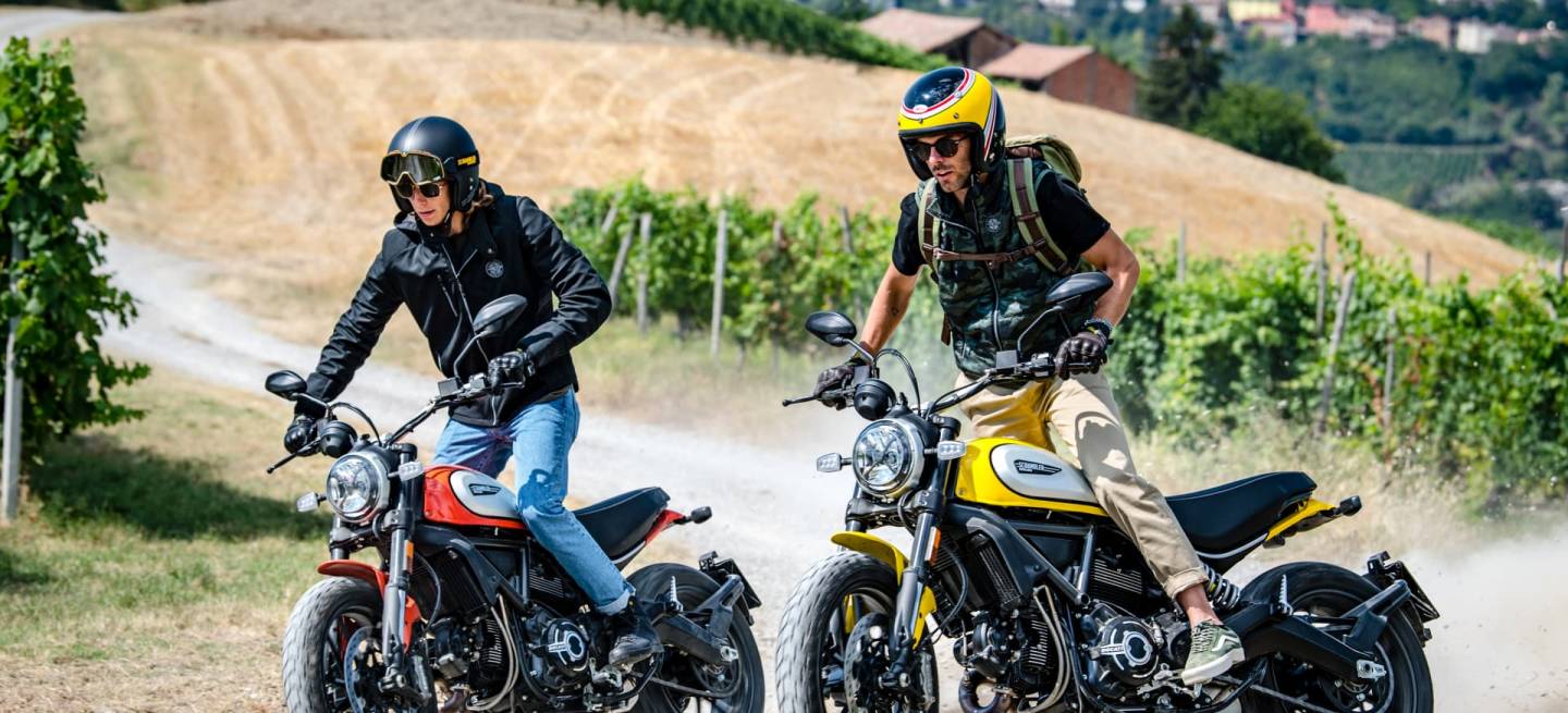 My19 Scrambler Icon Ambience 03 Uc67327 High My19 Scrambler Icon Ambience 03 Uc67327 High