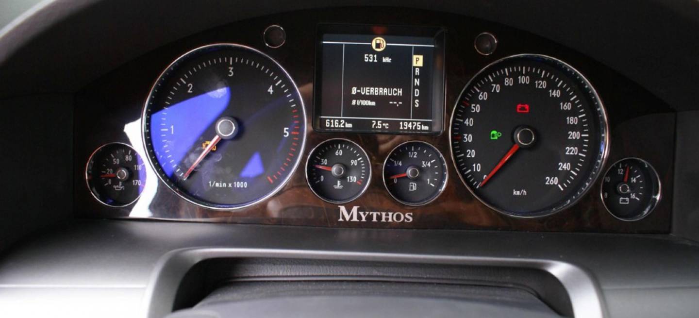 Volkswagen Phaeton Mythos Royal por Hofele Design