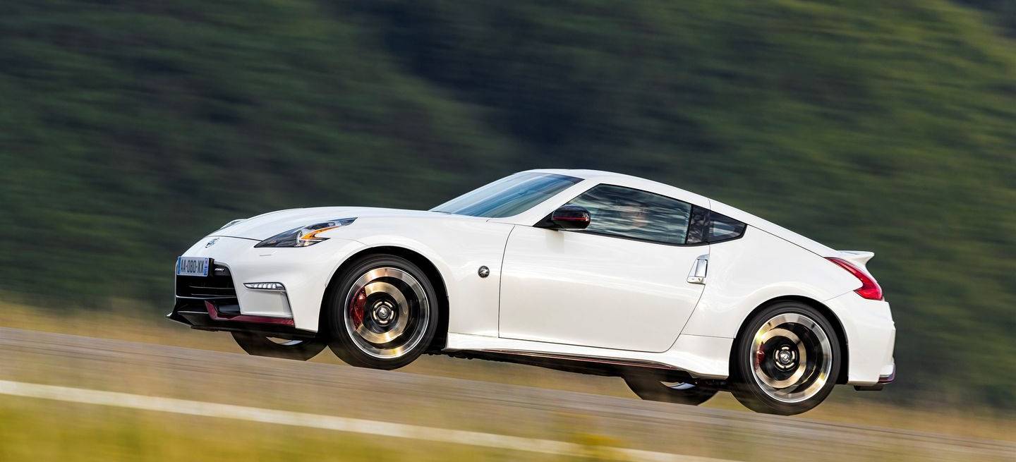 nissan-370z-2015-4