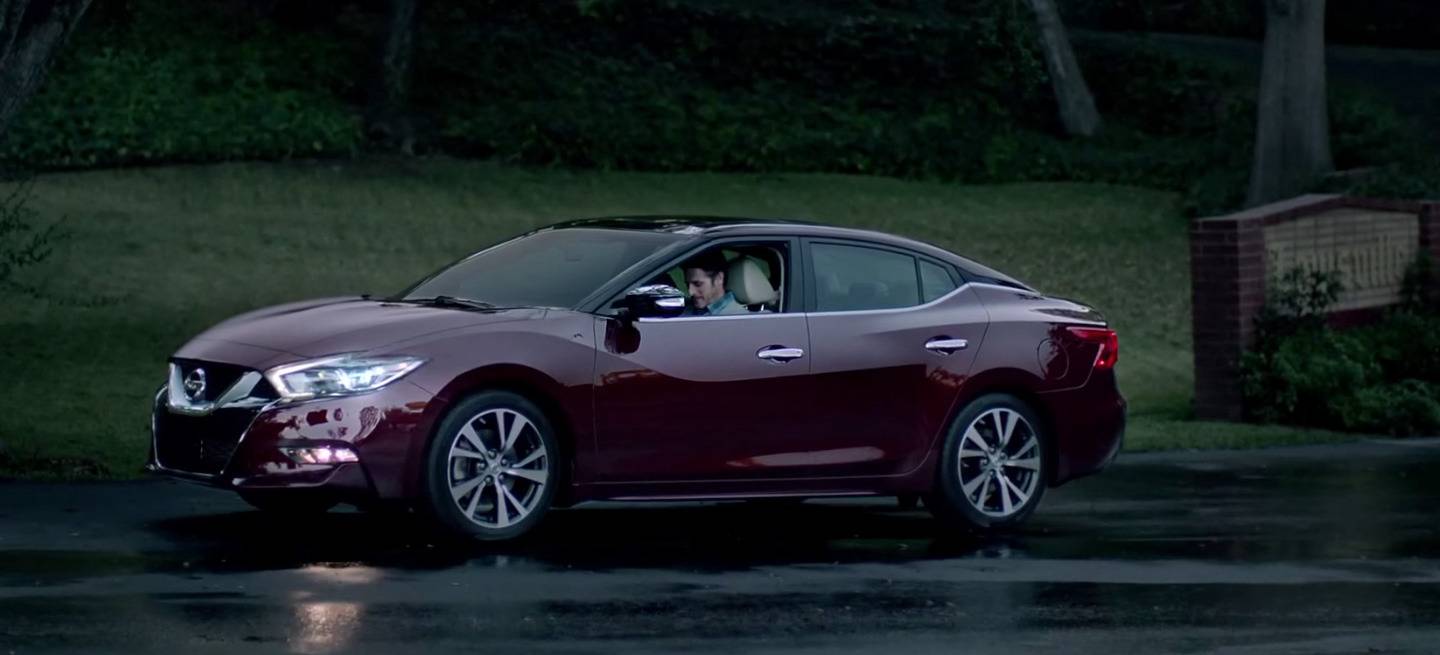 nissan-maxima-super-bowl-2015-02-1440px