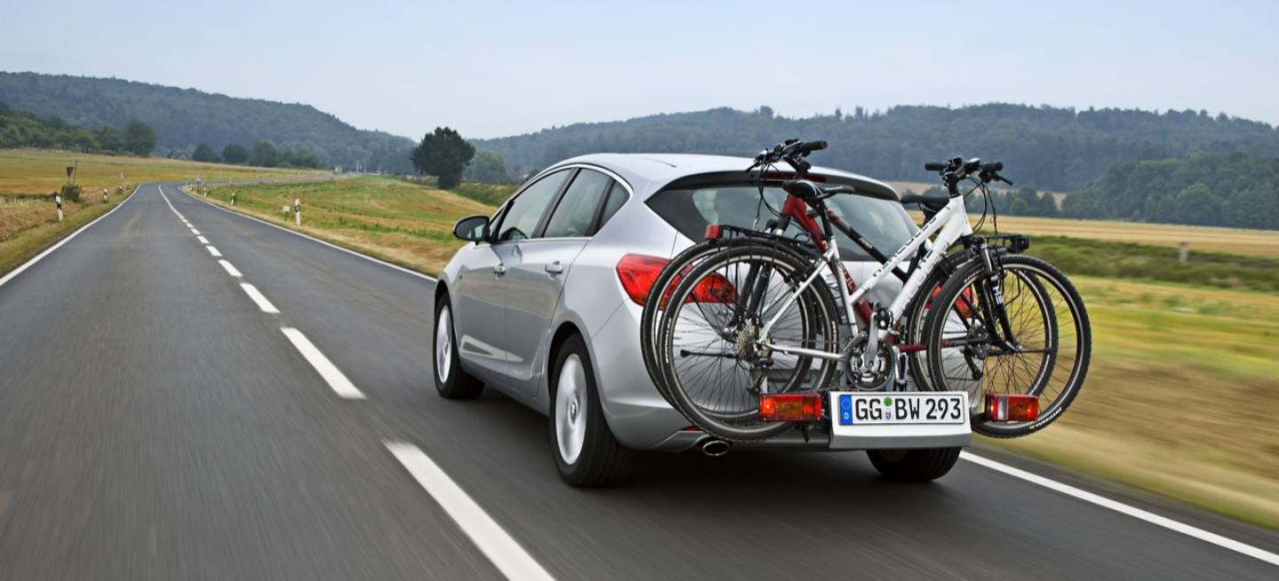 Sistema Flexfix para el transporte de bicicletas en el Opel Astra