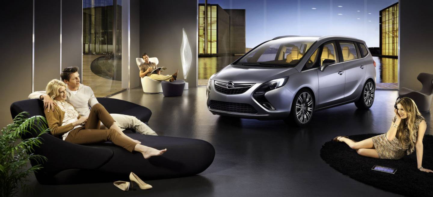 opel-zafira-tourer-1