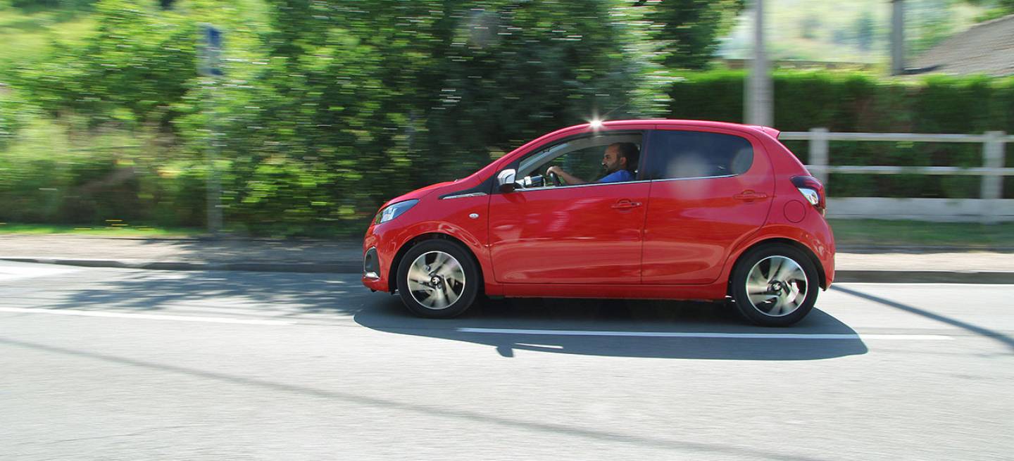 peugeot-108-prueba-paris-dinamica-1