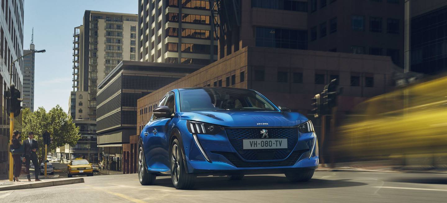 Peugeot E 208 2019 Azul Exterior 03 Peugeot E 208 2019 Azul Exterior 03