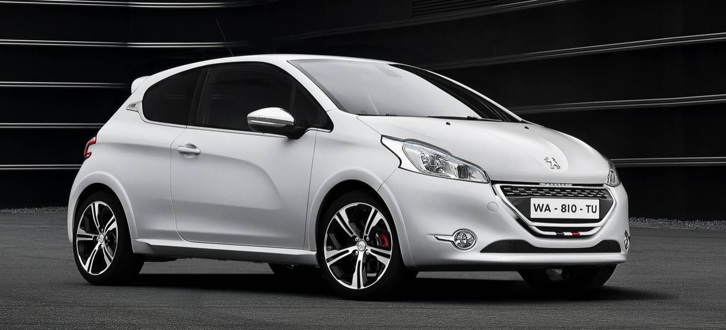 peugeot_208_3_puertas_0318_01
