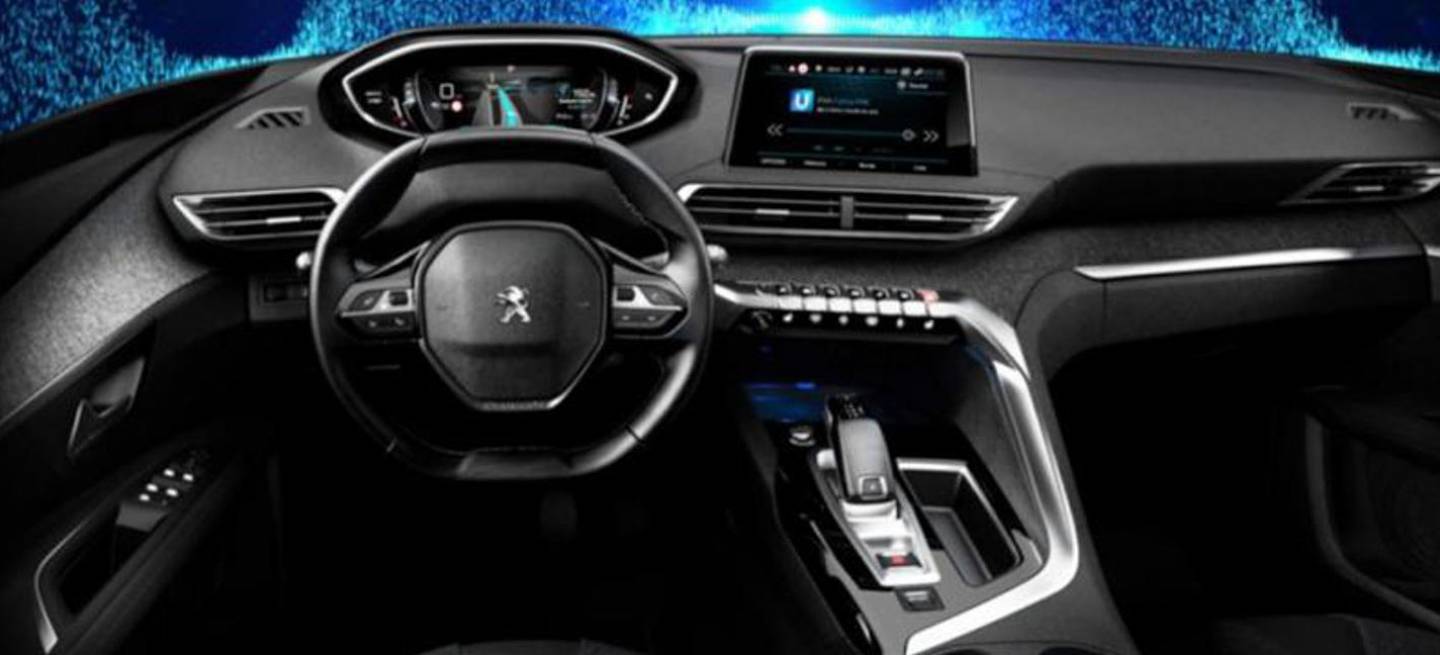 peugeot_3008_2017_interior_filtrado_DM_1
