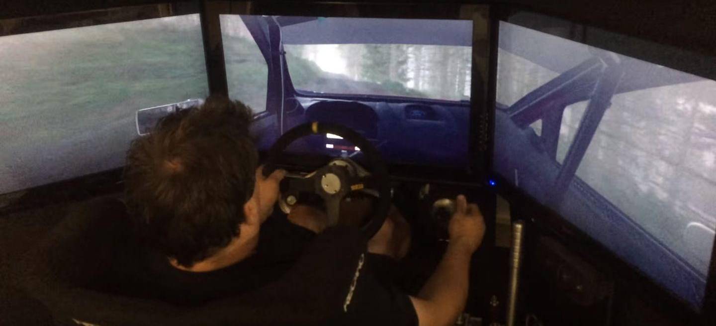piloto-rally-dirt-rally