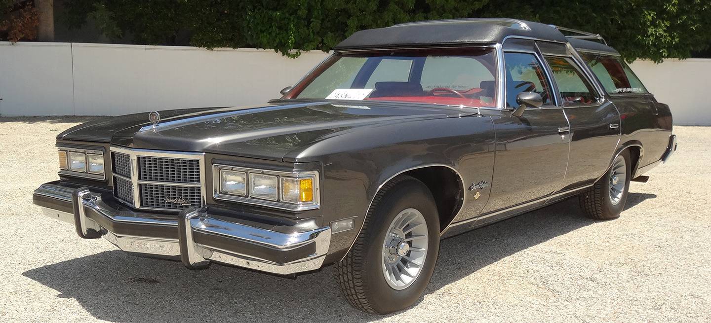 pontiac-wagon-coche-john-wayne-09-1440px
