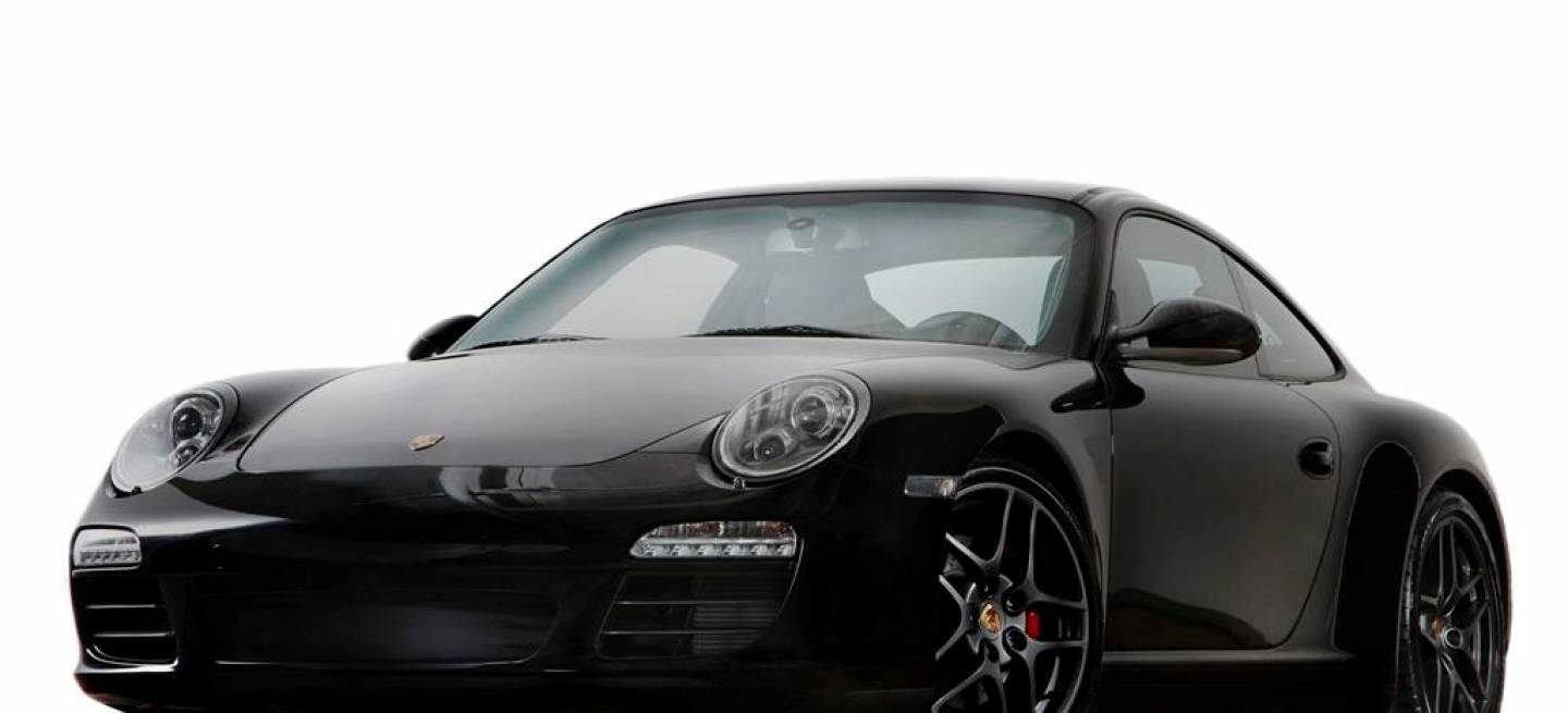 Porsche 911 4S Pon Edition