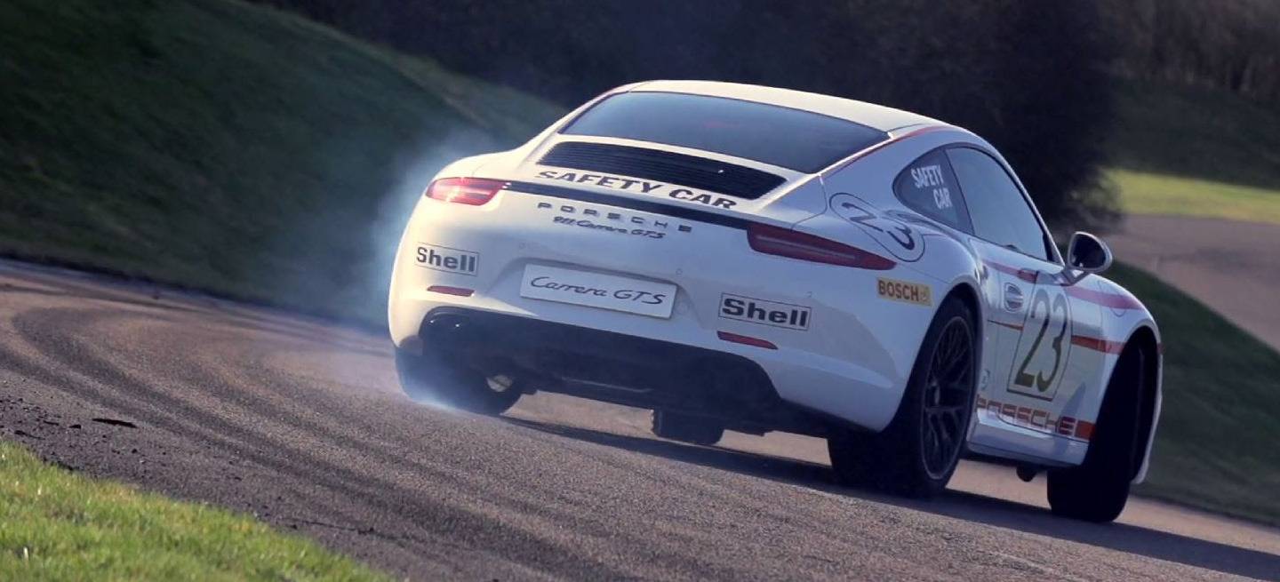 porsche-911-carrera-gts-video-1440px
