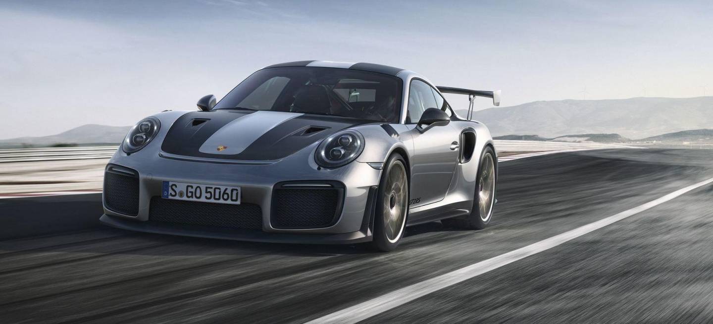 porsche-911-gt2-rs-2018-p