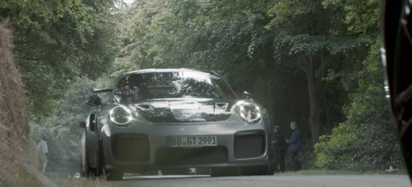 porsche-911-gt2-rs-goodwood-video-dm-1