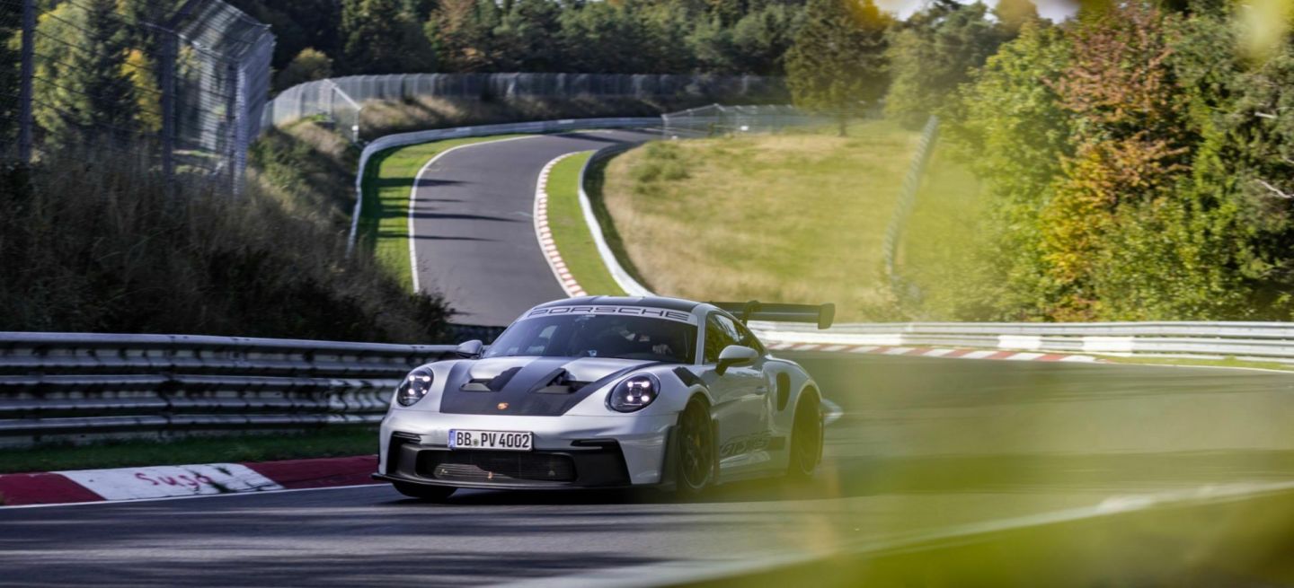porsche-911-gt3-rs-vuelta-nurburgring-1-63484cddd1485.jpeg_1440x655c.jpg