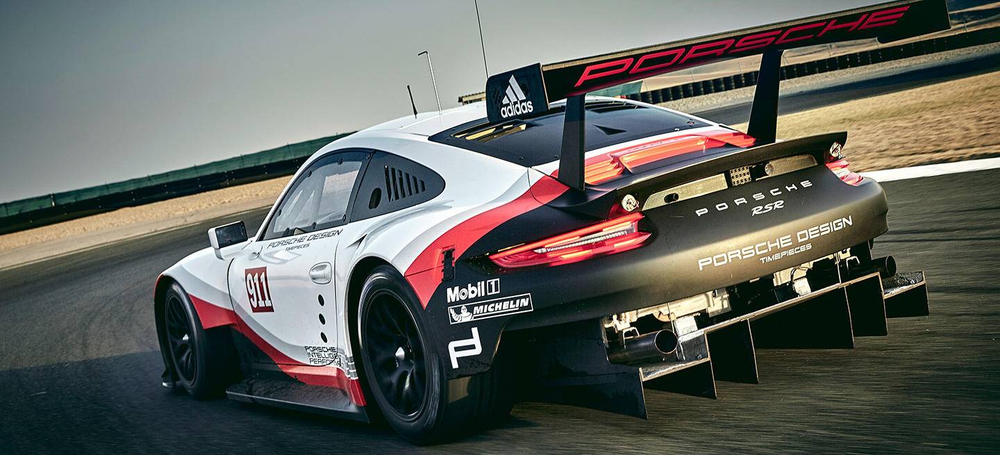 porsche-911-rsr-motor-central-02