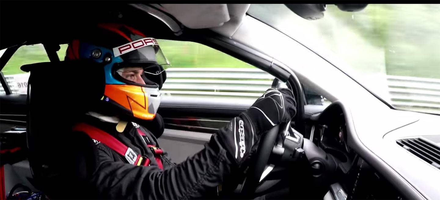 porsche-panamera-turbo-nurburgring