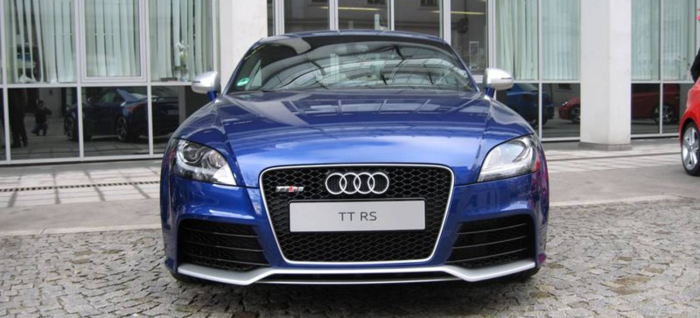Audi TT-RS, precio orientativo e imágenes de su presentación