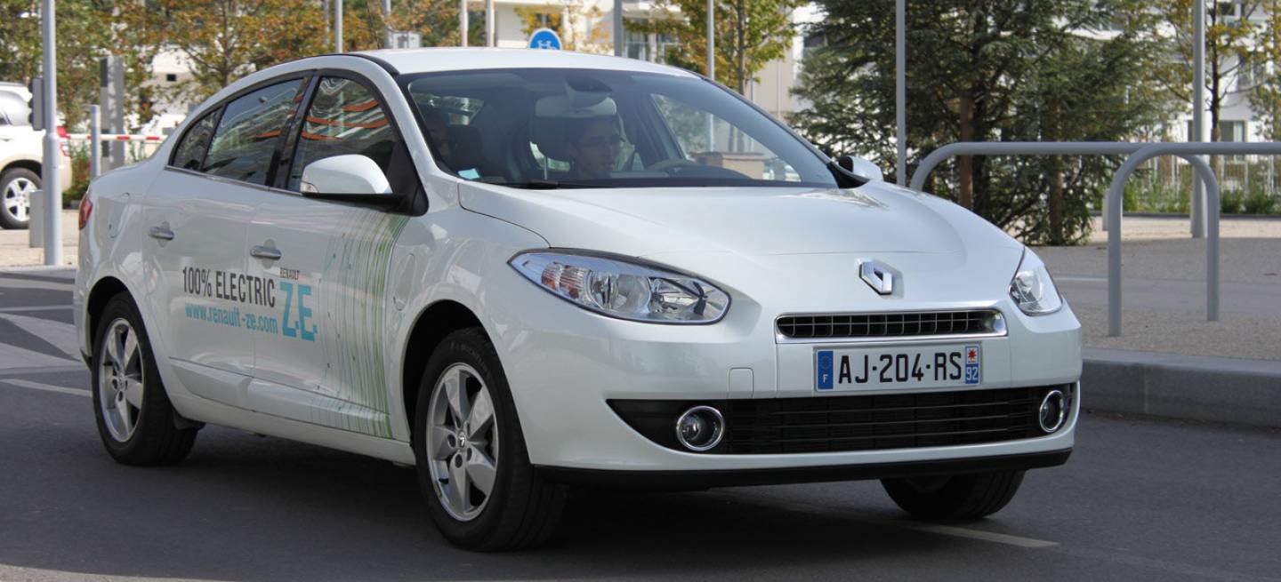 Renault Fluence Z.E., presentación y prueba en París