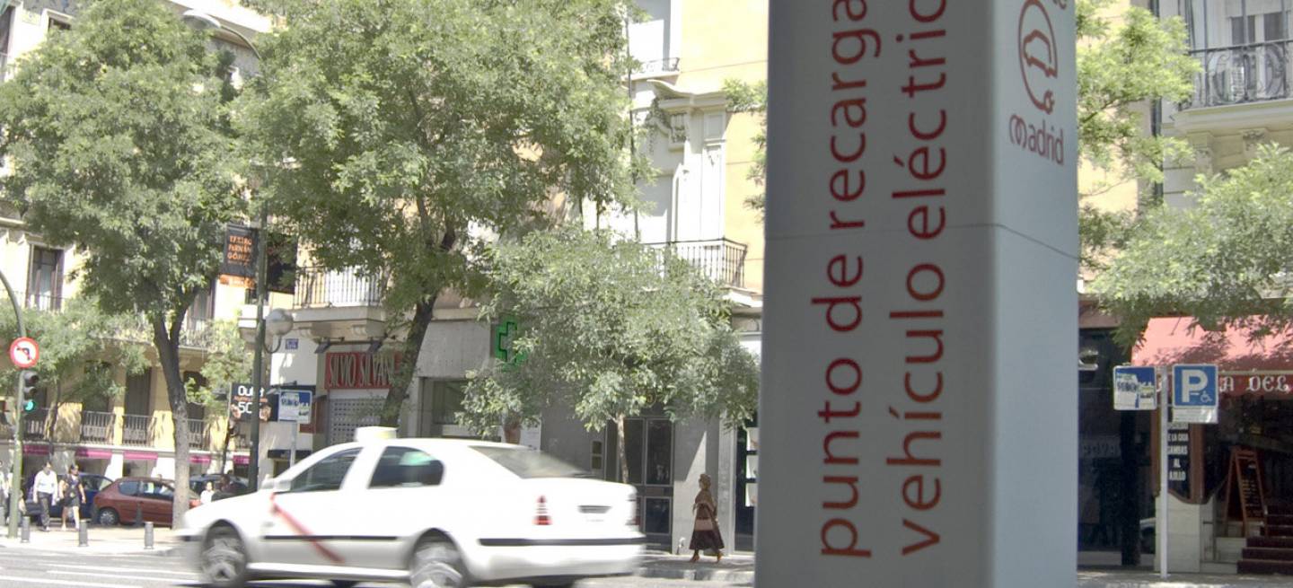 Punto de recarga de eléctricos en Madrid