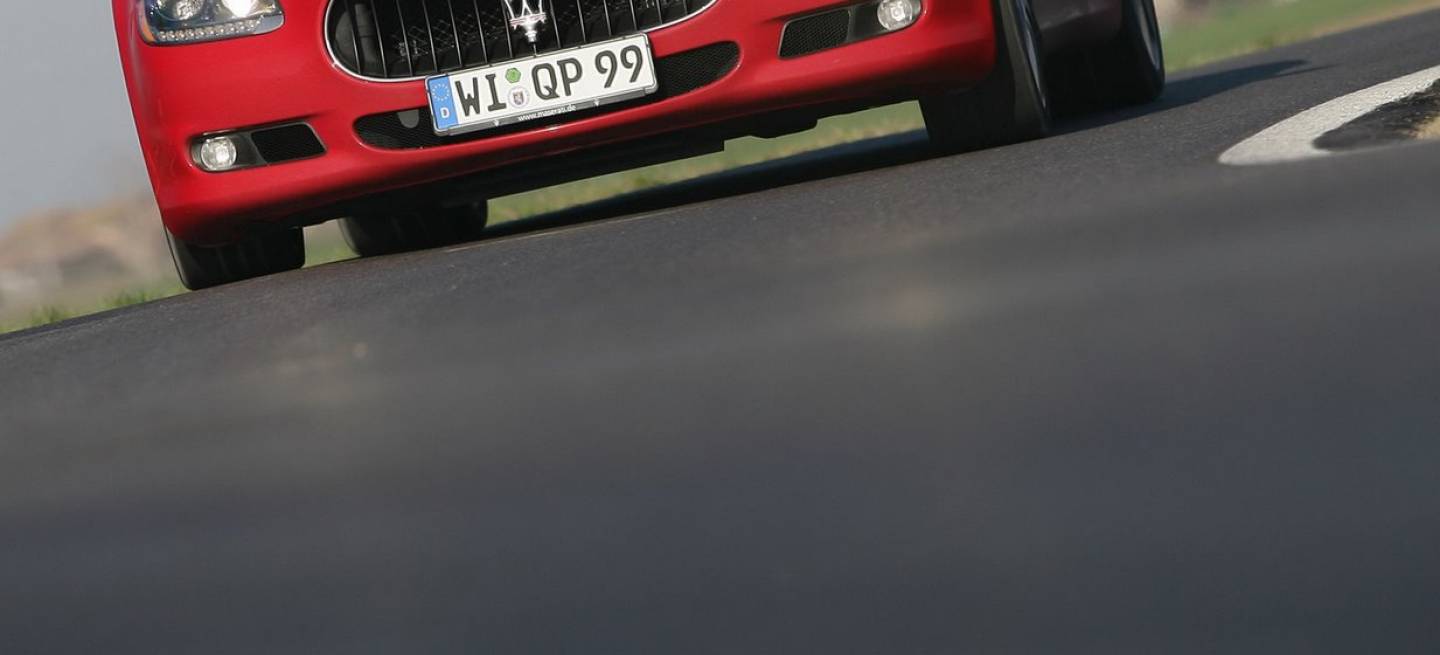 Bugatti Veyron Grand Sport/Maserati Quattroporte Sports GT S