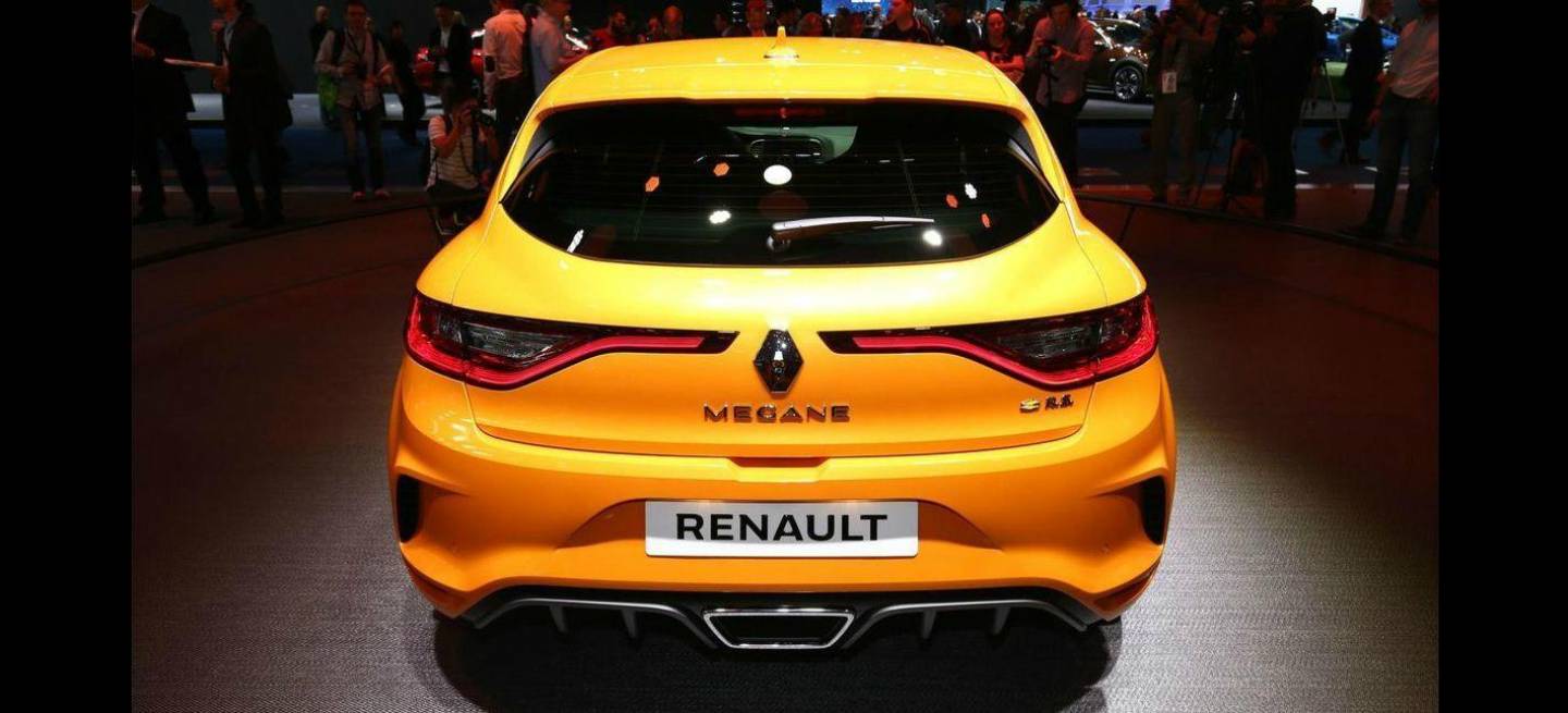 renault-megane-rs-escape-p