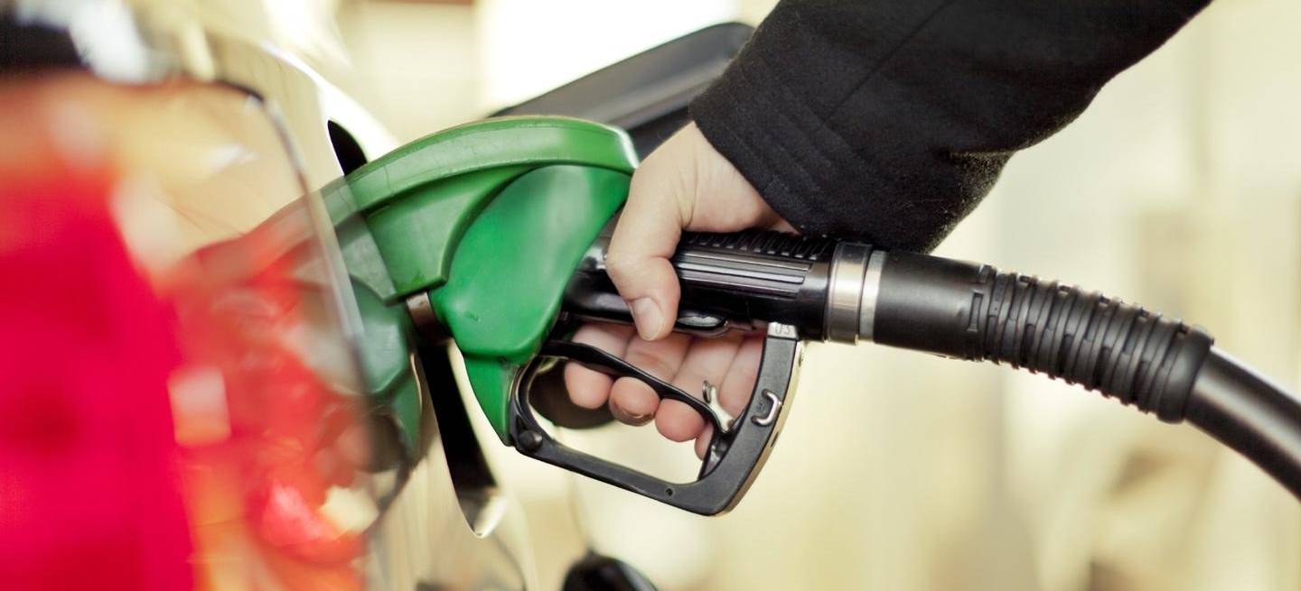 repostar-combustible-gasolinera-2017-01