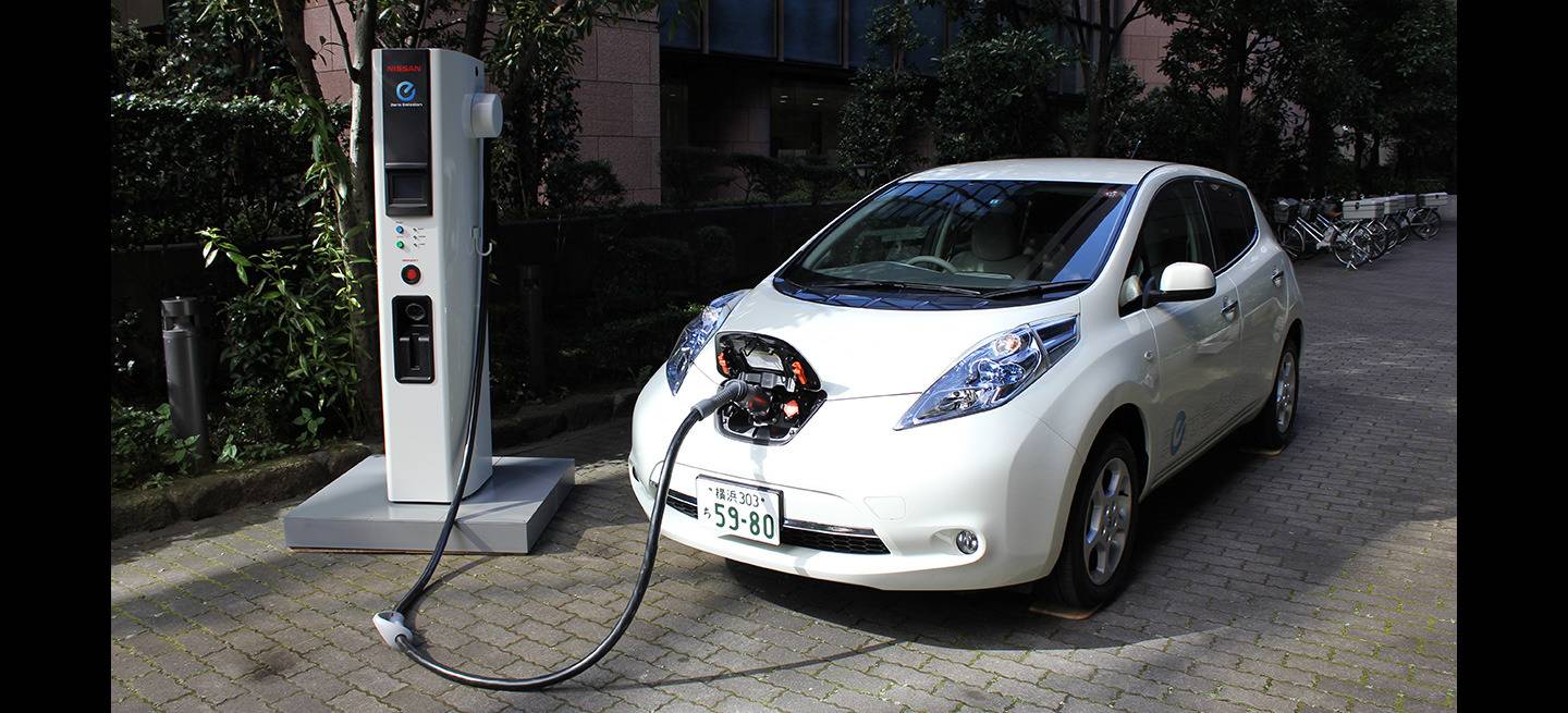 rusia-electricos-gasolineras-3