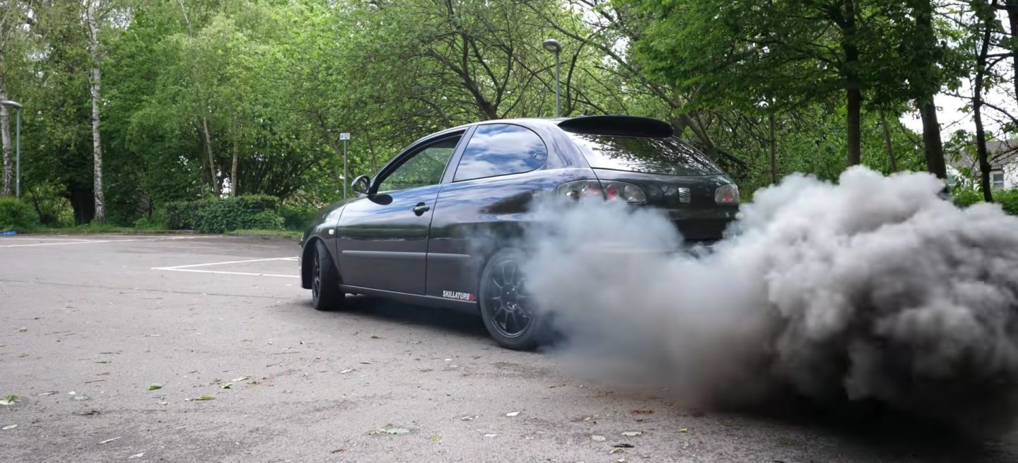 seat-ibiza-tdi-humo-negro_1440x655c.jpg