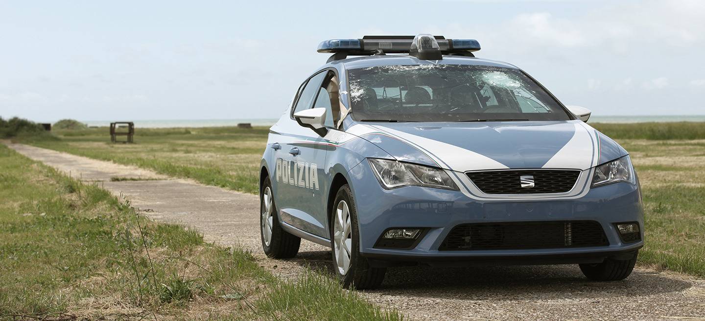 seat-leon-policia-prueba-antibalas-01