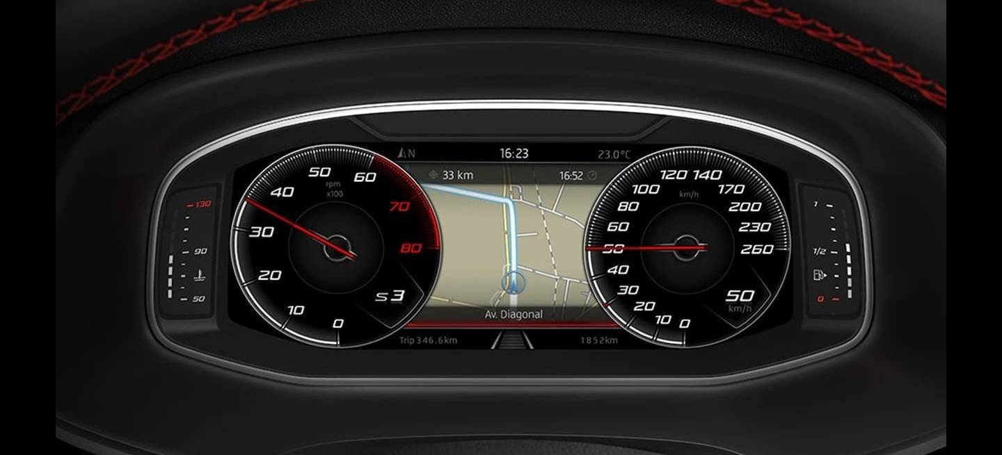 seat-virtual-cockpit-1117-01_1440x655c.jpg