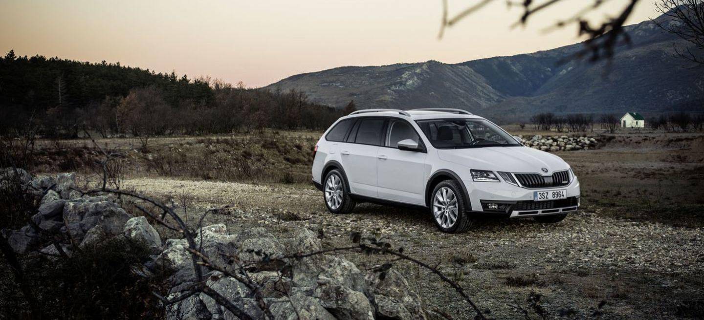 skoda-octavia-scout-2017-p