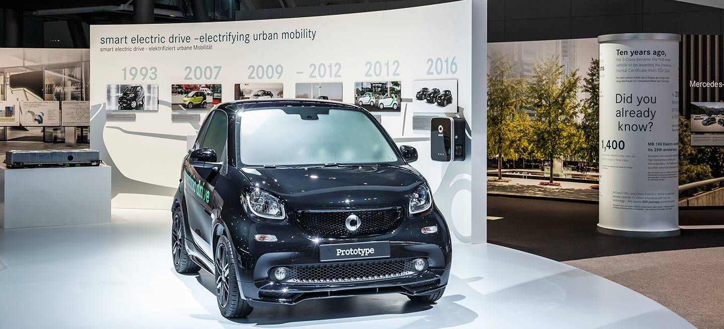 smart-fortwo-forfour-electric-drive-2017-01