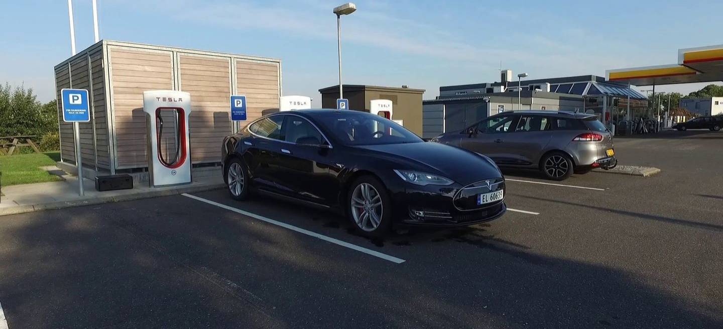 tesla-dinamarca-record-2