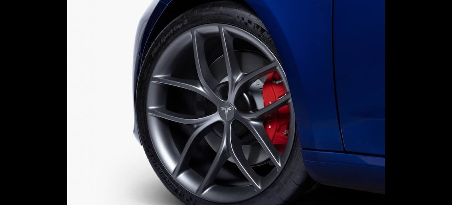 Tesla Model 3 Track Pack 0320 01 Tesla Model 3 Track Pack 0320 01