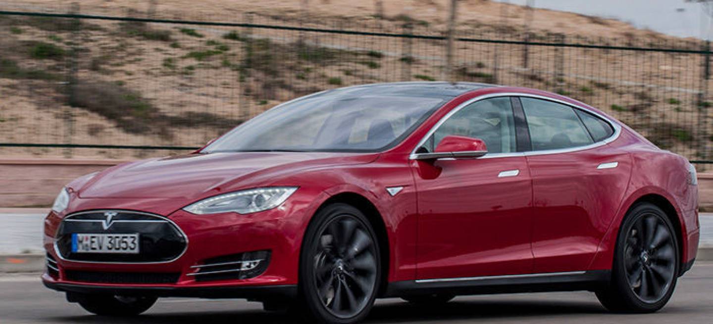 Tesla Model S P85D berlina deportiva 700 CV traccion total