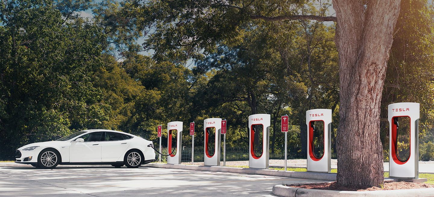 tesla-supercharger-espana-02-1440px
