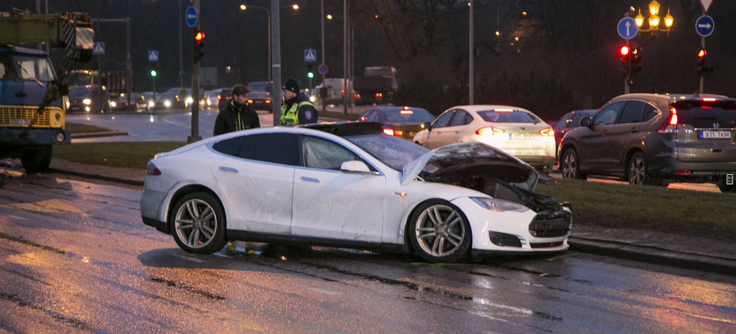 tesla_accidente1